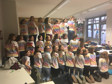 Die gestempelten T-Shirts der 5a